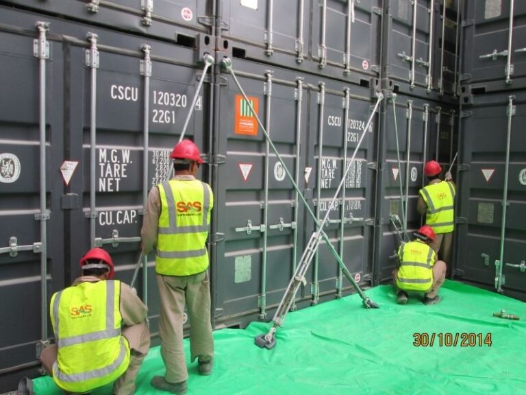 Seaport / Onboard Lashing Services