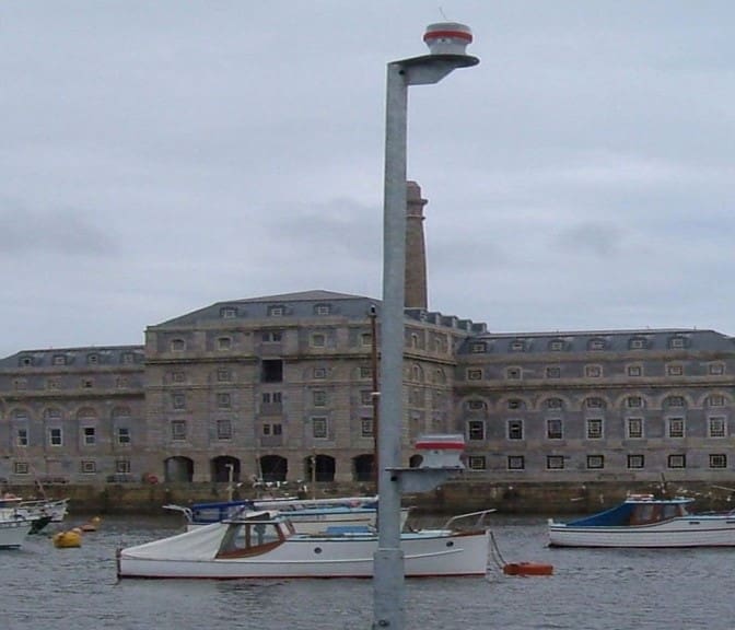 Jetty Mast & Beacon
