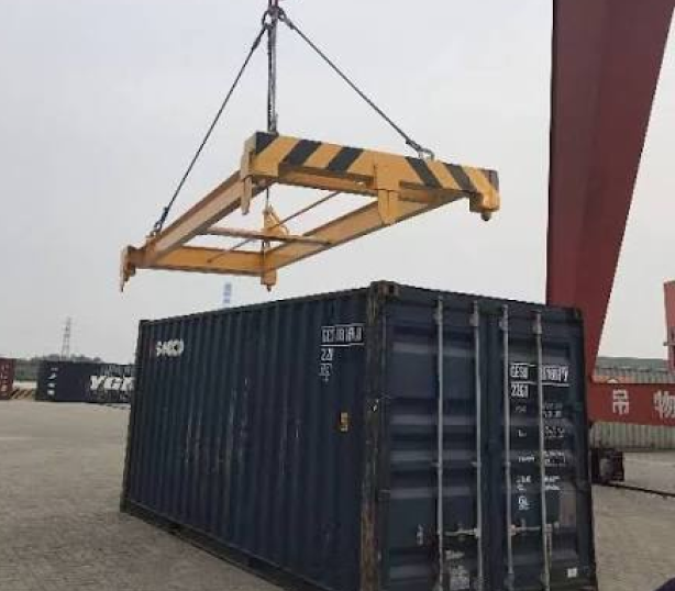 Lifting Spreaders